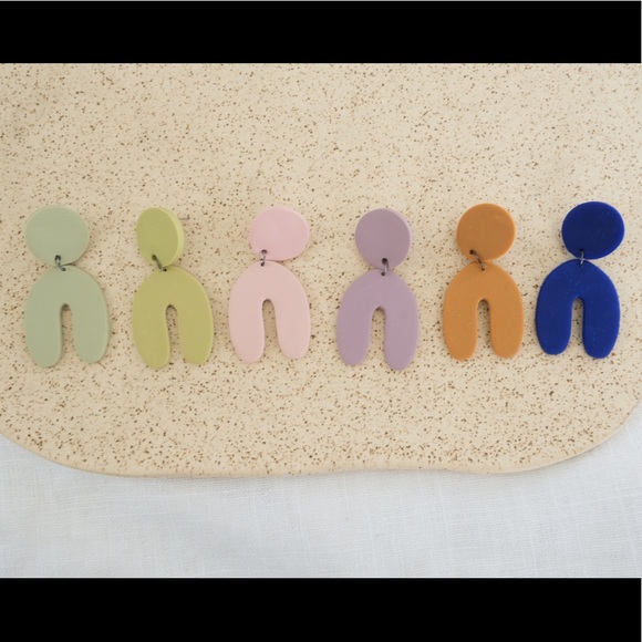 Handmade Clay Geometric Minimal Earrings - Picture 4 of 4
